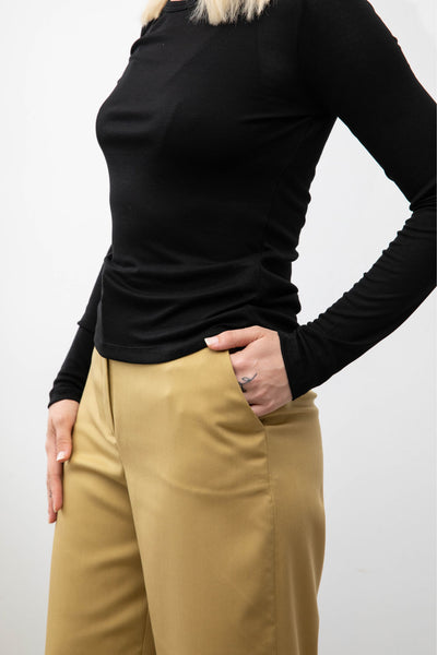 Sustainable top longsleeve tencel lyocell black side #color_black