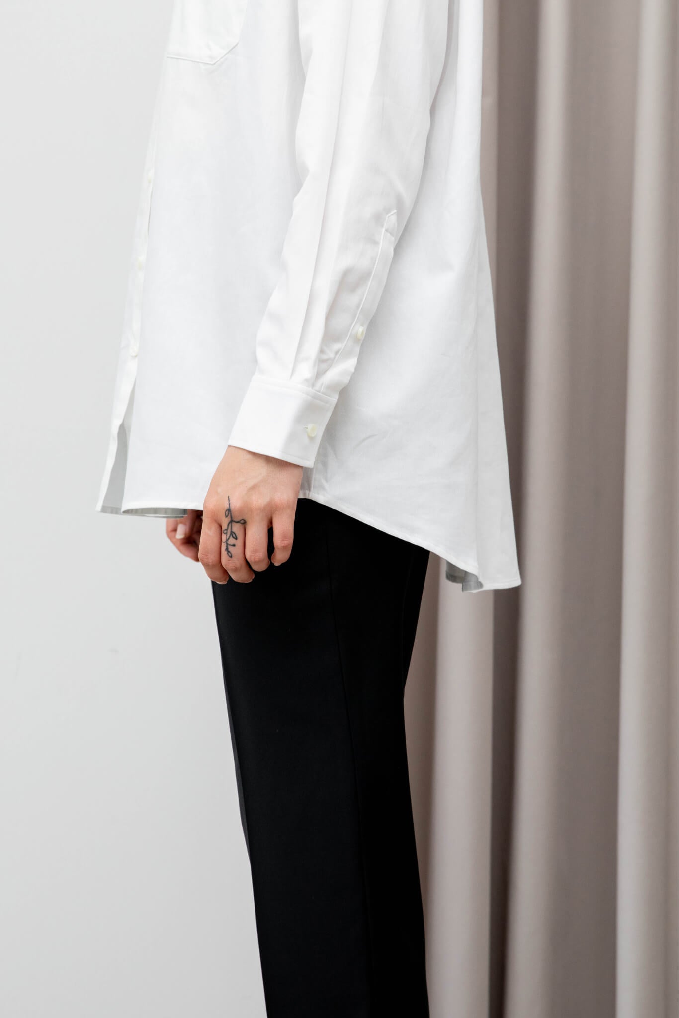 Oversized shirt organic cotton side #color_white