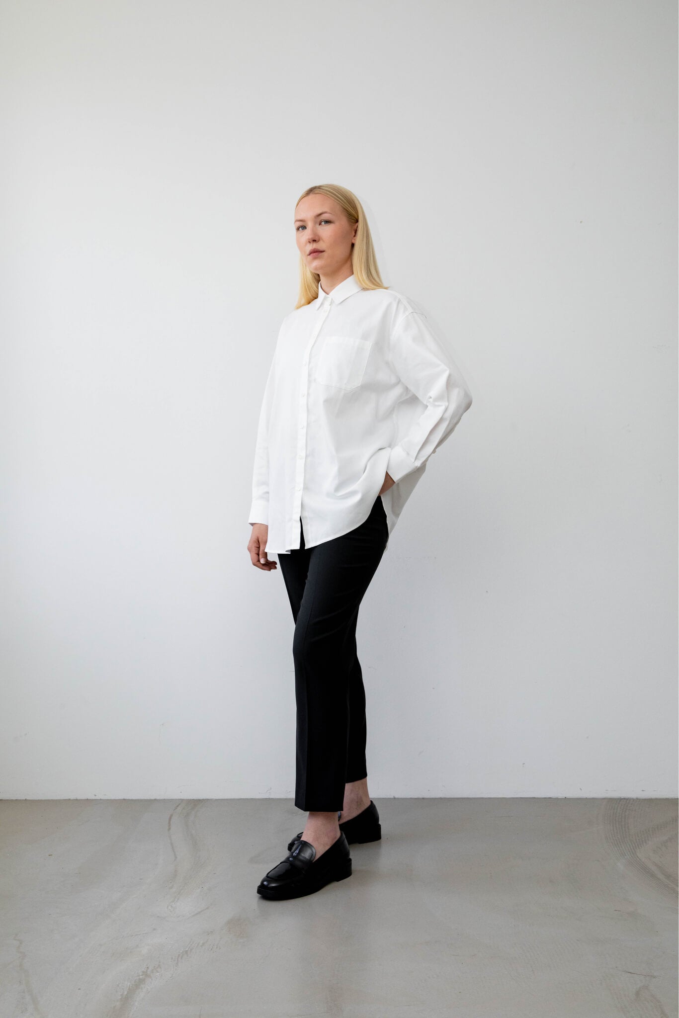 Oversized shirt organic cotton side #color_white