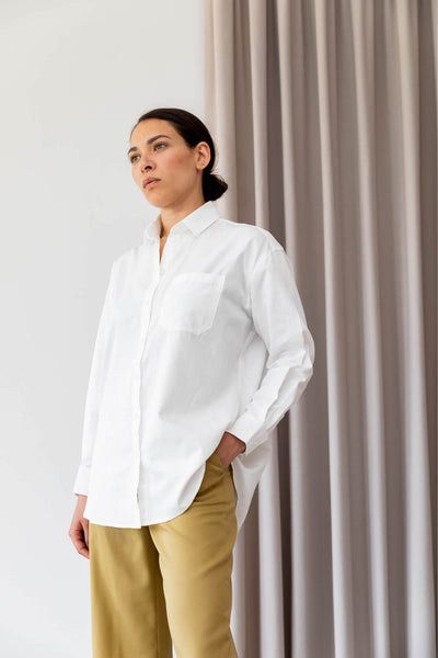 Oversized shirt organic cotton hand in pocket #color_white