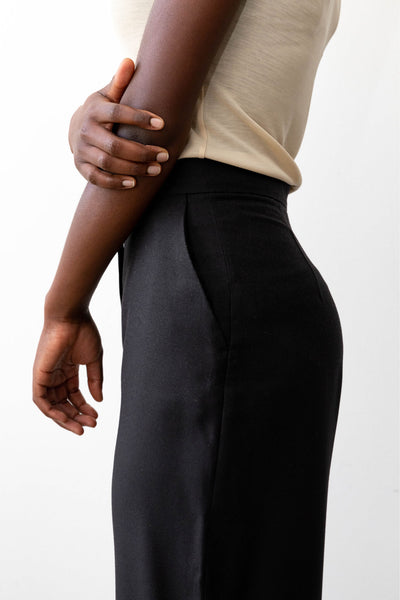 Wide leg pants in black, TENCEL™ Refibra